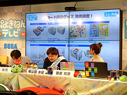 画像ギャラリー No.005のサムネイル画像 / 「ぷよぷよ」シリーズ24周年記念番組「ぷよきねんテレビ」のオープニングの模様をレポート。「Red Bull 5G 2015」の採用が発表された「ぷよぷよテトリス」の情報も明らかに