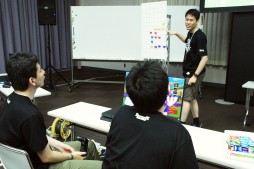 ꡼ No.011 | ֤פפƥȥꥹ׾ãܻؤã3֤ζɤĩߥ󥰥סRed Bull Gaming Uץݡ