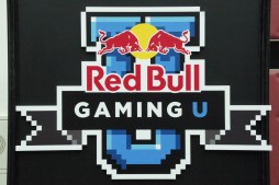 ֤פפƥȥꥹ׾ãܻؤã3֤ζɤĩߥ󥰥סRed Bull Gaming Uץݡ
