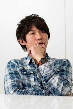 ꡼ No.013Υͥ /  ˥󥿥ӥ塼gumiҤFuji&gumi Games೫ȯץǥ塼ޤǤηаޤ˸Хƥդʪ