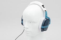 ������#004�Υ���ͥ���/���ƤΥ��ԡ������֥��ɡ�Polk Audio�����ܾ�Φ����1�ƤȤ��ƥ����ޡ��������ԡ������ȥإåɥ��åȤ��������Ƥ����տޤ�ʹ��