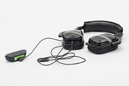 ������#023�Υ���ͥ���/���ƤΥ��ԡ������֥��ɡ�Polk Audio�����ܾ�Φ����1�ƤȤ��ƥ����ޡ��������ԡ������ȥإåɥ��åȤ��������Ƥ����տޤ�ʹ��