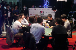 画像ギャラリー No.024のサムネイル画像 / 最新ゲームの試遊からアナログゲーム,そして「Minecraft」リアル体験まで楽しめた,ニコニコ超会議2015の「超ゲームエリア」レポート