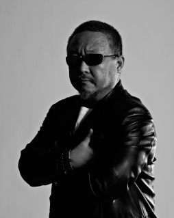 画像ギャラリー No.005のサムネイル画像 / 「ブレイドストーム」元傭兵のテレンス・リー氏が出演するスペシャル映像を公開