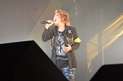 画像ギャラリー No.010のサムネイル画像 / 「PERSONA LIVEHOUSE TOUR 2015」東京公演をレポート。会場とライブビューイングで日本中のペルソナファンが大熱狂