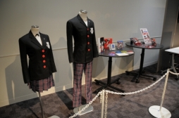 画像ギャラリー No.009のサムネイル画像 / 「ペルソナ5」の体験会が東京・秋葉原のUDXギャラリーで18:00まで開催中。キャラクターの立て看板や“モルガナカー”などの貴重な展示物も