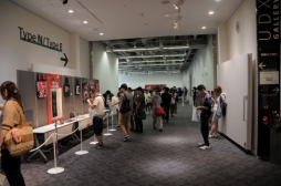 画像ギャラリー No.012のサムネイル画像 / 「ペルソナ5」の体験会が東京・秋葉原のUDXギャラリーで18:00まで開催中。キャラクターの立て看板や“モルガナカー”などの貴重な展示物も