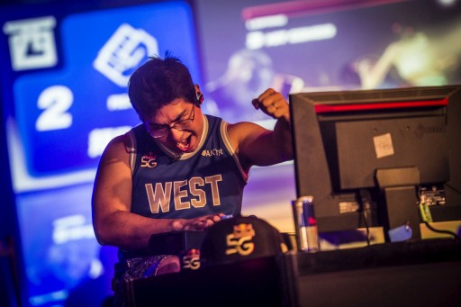 ꡼ No.018 | LoVAסDOA5LAפʤɡΰۤʤ5ȥǤ2ϢƤۡǳŤ줿Red Bull 5G 2015 FINALSץݡ