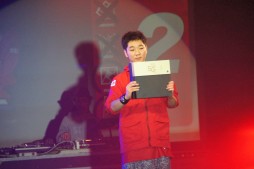 ꡼ No.022 | LoVAסDOA5LAפʤɡΰۤʤ5ȥǤ2ϢƤۡǳŤ줿Red Bull 5G 2015 FINALSץݡ