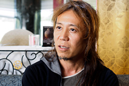 ������#006�Υ���ͥ���/�С�����륵�饦��ɥإåɥե��󵻽ѡ�DTS Headphone:X�פϲ����Ѥ���Τ����֥Х����ϥ����� ��٥졼�����2�פΥǥ�ˤĤ��ƥ����ޥ��ʹ��