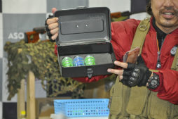 ���������꡼ No.036�Υ���ͥ������ / �֥Х����ϥ����� ��٥졼�����2�פȥ��Х����ե�����ɡ�ASOBIBA�פȤΥ���ܤ������档��æ�Сפȡֵ߽Сפ�ơ��ޤˤ������̥롼������θ����Ƥ���