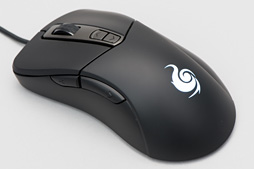 画像ギャラリー No.009のサムネイル画像 / DHARMAPOINTクローンがCOUGARからも!? 光学センサー搭載マウス「300M」が4月30日に国内発売