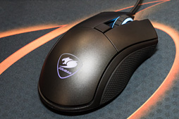 ꡼ No.010Υͥ / COMPUTEXϡ֥ޡƤΤ򿿷ʹƲäCOUGARޤǤȤϰۤʤϥǥХϪ