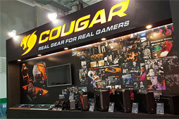 ꡼ No.020Υͥ / COMPUTEXϡ֥ޡƤΤ򿿷ʹƲäCOUGARޤǤȤϰۤʤϥǥХϪ