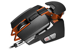 ���������꡼ No.003�Υ���ͥ������ / COUGAR�֥��ɤΥ졼�����ޥ�����COUGAR 700M Superior�פ�����ȯ�䡣���Υ��顼�������Ѥ�ä��ޥ��ʡ������󥸥�ǥ�