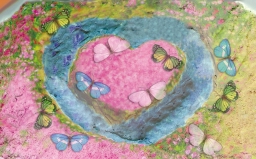 画像集#004のサムネイル/キッズ向け遊具「え〜でる すなば」が稼働開始。室内で楽しく砂遊びができる