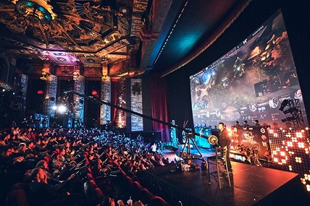 ���������꡼ No.002�Υ���ͥ������ / ��Vainglory�פ�������񤬥��󥬥ݡ����12��14���˳���