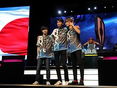 ���������꡼ No.004�Υ���ͥ������ / Vainglory����������Razer 2017 Vainglory World Championship�פ����󥬥ݡ���ǳ��롣DetonatioN Gaming��о줷�����������ݡ���