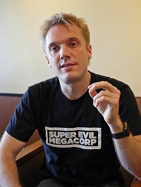 ���������꡼ No.004�Υ���ͥ������ / ��Vainglory�ס���������⡼�ɡ�5V5�ɤ�PC����MOBA�����륲����ץ쥤��¸�����ȯ��Ҥ�CEO�˹Ԥä����󥿥ӥ塼��Ǻ�