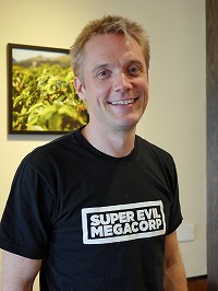 ���������꡼ No.010�Υ���ͥ������ / ��Vainglory�ס���������⡼�ɡ�5V5�ɤ�PC����MOBA�����륲����ץ쥤��¸�����ȯ��Ҥ�CEO�˹Ԥä����󥿥ӥ塼��Ǻ�