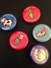 ������#002�Υ���ͥ���/��Million Onion Hotel�ס�11��16���˽��ո��ǳ��Ť����֥ǥ�������פؽ�Ÿ