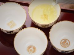 刀剣乱舞」，有田焼の老舗「香蘭社」とコラボした湯呑に山姥切国広など