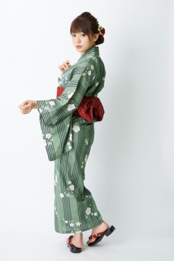 画像ギャラリー No.032のサムネイル画像 / 「刀剣乱舞-ONLINE-」のコラボ浴衣が登場。歌仙兼定，大和守安定，鶯丸，小烏丸モデルの4種類