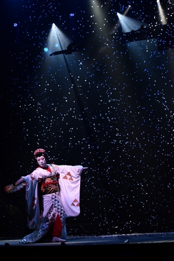 画像ギャラリー No.007のサムネイル画像 / 髭切と膝丸が生み出す世界に圧倒された。「ミュージカル『刀剣乱舞』 髭切膝丸 双騎出陣2019 〜SOGA〜」ゲネプロ公演をレポート