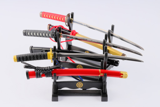 画像ギャラリー No.002のサムネイル画像 / 「刀剣乱舞-ONLINE-ペーパーナイフ」へし切長谷部,加州清光,大和守安定モデルが1月30日に先行発売