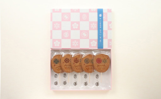 画像ギャラリー No.005のサムネイル画像 / 「刀剣乱舞」,京都の老舗和菓子屋“亀屋良長”からコラボ商品が6月1日に発売へ。本日予約受付開始