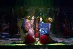 ���������꡼ No.006�Υ���ͥ������ / ����֡������������ ̷�⸻��ʪ��פ�����档���ͥץ��̿��ȥᥤ�󥭥㥹�ȥ����Ȥ��Ϥ�