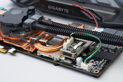 画像集#020のサムネイル/43万円の「簡易液冷仕様のOC版GTX 980が3枚と大型冷却システムのセット」をPCに組み込んでみた。GIGABYTE「GV-N980X3WA-4GD」レビュー