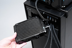 ������#040�Υ���ͥ���/43���ߤΡִʰױ�����ͤ�OC��GTX 980��3����緿��ѥ����ƥ�Υ��åȡפ�PC���Ȥ߹���Ǥߤ���GIGABYTE��GV-N980X3WA-4GD�ץ�ӥ塼