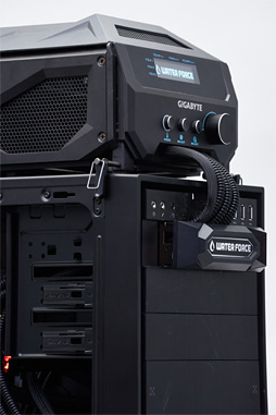 ������#063�Υ���ͥ���/43���ߤΡִʰױ�����ͤ�OC��GTX 980��3����緿��ѥ����ƥ�Υ��åȡפ�PC���Ȥ߹���Ǥߤ���GIGABYTE��GV-N980X3WA-4GD�ץ�ӥ塼