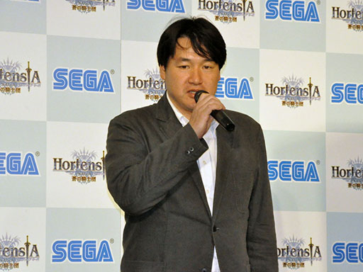 画像ギャラリー No.002のサムネイル画像 / ELTの伊藤一朗さんがゲームを遊んでDJ KOOさんに変身? 「オルタンシア・サーガ」新テレビCM発表会の模様をレポート