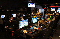 ������#013�Υ���ͥ���/40������ɲûȤ���䡤�����ʥɥ�������¸�ߤ�Ƚ��������LORD of VERMILION ARENA����2����ƥ��ȤˤĤ��ƤΥץ쥹ȯɽ�������θ�����ݡ���