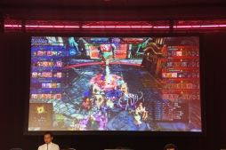 画像ギャラリー No.040のサムネイル画像 / 「LoVA」Web番組「ろばすか出張版 in 秋葉原」で,アークシステムワークス作品との3か月連続コラボ情報が発表