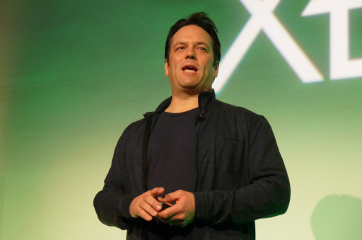 画像ギャラリー No.001のサムネイル画像 / 「Xbox Spring Showcase 2016」が開催。フィル・スペンサー氏が統合的なゲーム環境を実現する「Universal Windows Platform」戦略をアピール