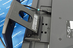 ���������꡼ No.009�Υ���ͥ������ / ������������ɽ���ٱ�0.05ms��HDMI���ϡ�4����ħ�Υ����ޡ������ǥ����ץ쥤2���ʤ�ȯɽ����ɩ�ŵ��ε��Ѥ�©�Ť���GIGA CRYSTA�פο���