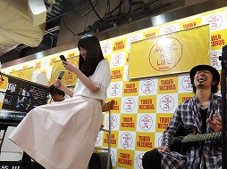 画像ギャラリー No.005のサムネイル画像 / 「FFXIV」サウンドトラック第5弾,「THE FAR EDGE OF FATE:FINAL FANTASY XIV Original Sound track」発売記念ミニライブイベントをレポート