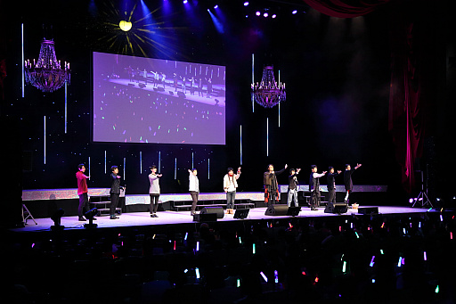 画像ギャラリー No.003のサムネイル画像 / 聖夜の夜に王子達との甘いひと時を――「夢王国と眠れる100人の王子様」クリスマスパーティーをレポート