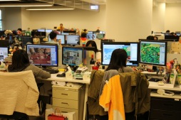 画像ギャラリー No.021のサムネイル画像 / PS4版MMORPG「Weapons of Mythology」開発現場レポート。街並みは西洋風に変わり,コントローラで快適プレイ可能に