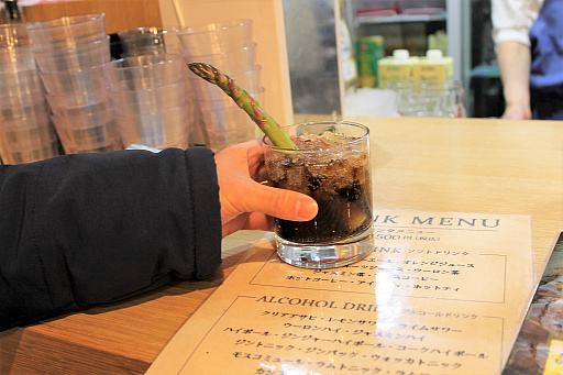 画像ギャラリー No.003のサムネイル画像 / シアターカフェ&ダイニング“STORIA”で行われた,DeToNator初の試み「Overwatchを100倍楽しく観戦する方法」イベントレポート