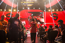 ꡼ No.004Υͥ / 1֤Ǳ1000ͤOverwatch LeagueפδѽȤơܳɥץ꡼Ǯ襤ͻҤȶ˴Ƥ