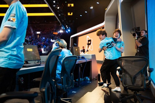 画像ギャラリー No.014のサムネイル画像 / 「Overwatch League Grand Final 2018」はロンドン・スピットファイアが圧倒的な実力で勝利。初代MVPはDPSプレイヤーのProfit選手に