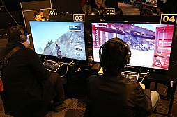 画像ギャラリー No.012のサムネイル画像 / 「ジャストコーズ3」日本語版の最速体験会開催。スクウェア・エニックスの松田洋祐社長が「なんでもアリでハチャメチャなところが魅力」と魅力を語ったイベントの模様をレポート