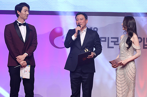 画像ギャラリー No.002のサムネイル画像 / 2019大韓民国ゲーム大賞で「Lost Ark」が大統領賞を含む6冠を達成