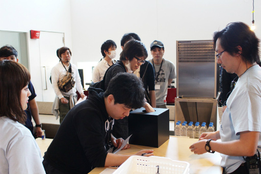 画像ギャラリー No.007のサムネイル画像 / 「RAGE ストリートファイターV」のオフライン予選レポート。6月10日の決勝に向けて,プロ・アマ200人以上のプレイヤーが激突