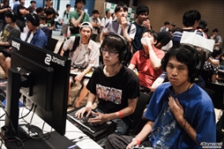 ���������꡼ No.011�Υ���ͥ������ / Capcom Pro Tour�ץ�ߥ�����JAPAN CUP 2017�ץե��ȥ�ݡ��ȡ�2���֤ˤ錄�ä�������������Τ����ܤΥϥ���������