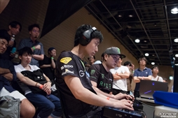 ���������꡼ No.016�Υ���ͥ������ / Capcom Pro Tour�ץ�ߥ�����JAPAN CUP 2017�ץե��ȥ�ݡ��ȡ�2���֤ˤ錄�ä�������������Τ����ܤΥϥ���������